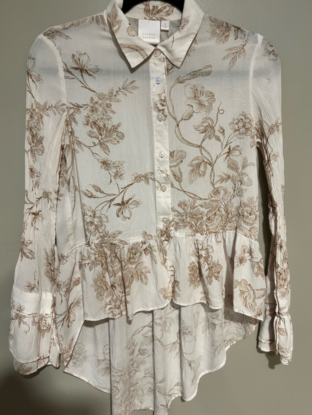 Laren Conrad Floral Peplum Button-Down Blouse in Cream and Tan. Size small